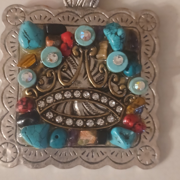 Unique handmade necklace with large silver pendant - Picture 5 of 5